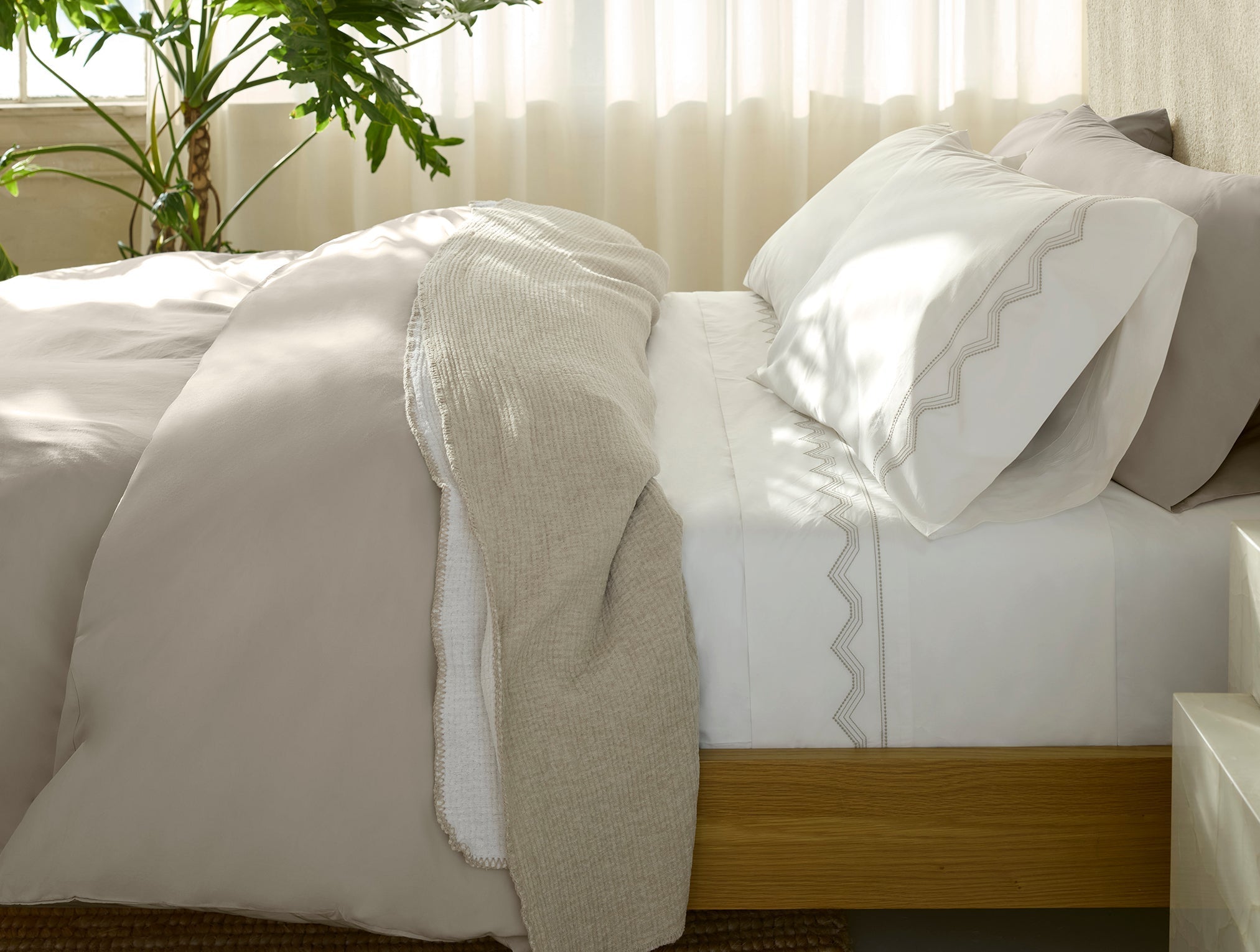 Refined Organic Percale Sheet Set - Image 2