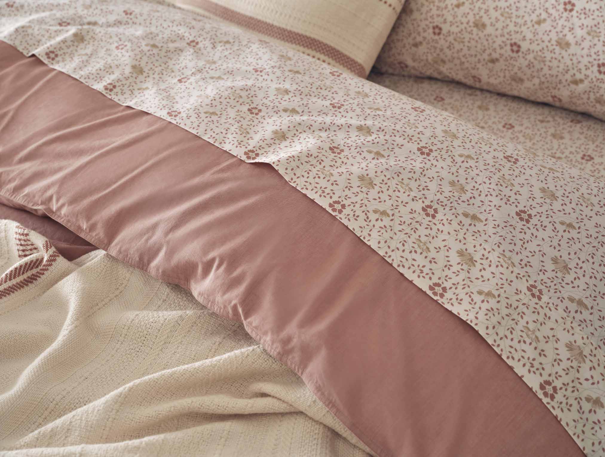 Organic Print Percale Sheet Set - Image 4