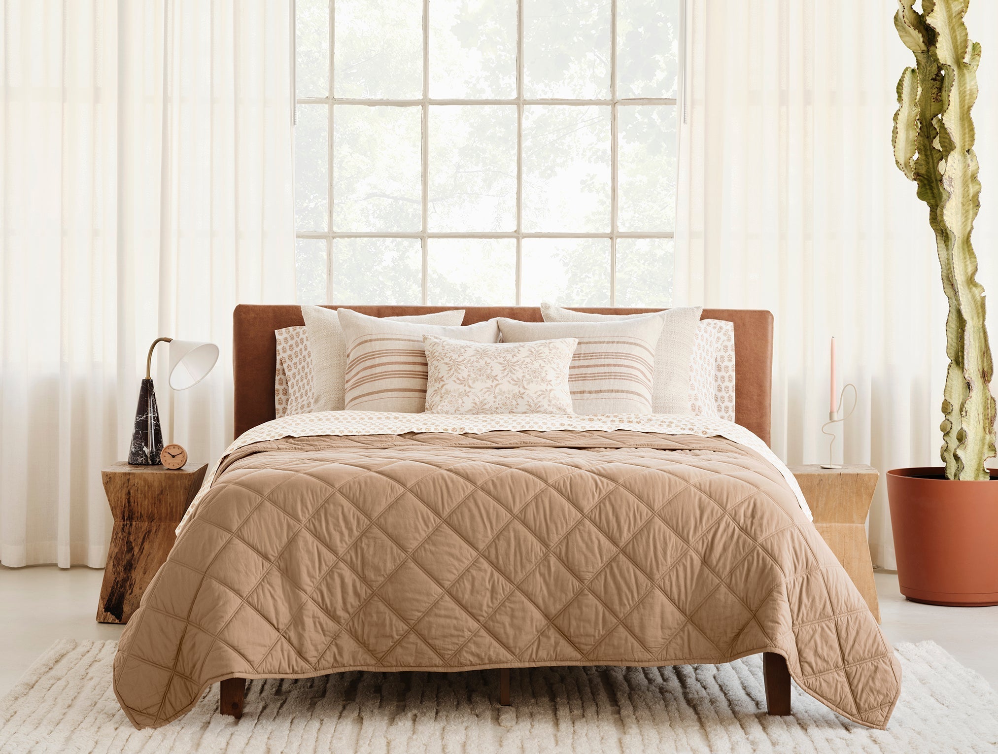 Diamond-Stitched Organic Cotton Comforter - Image 2